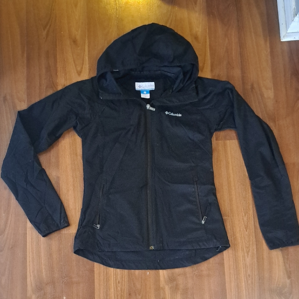 Columbia Women's Black Raincoat